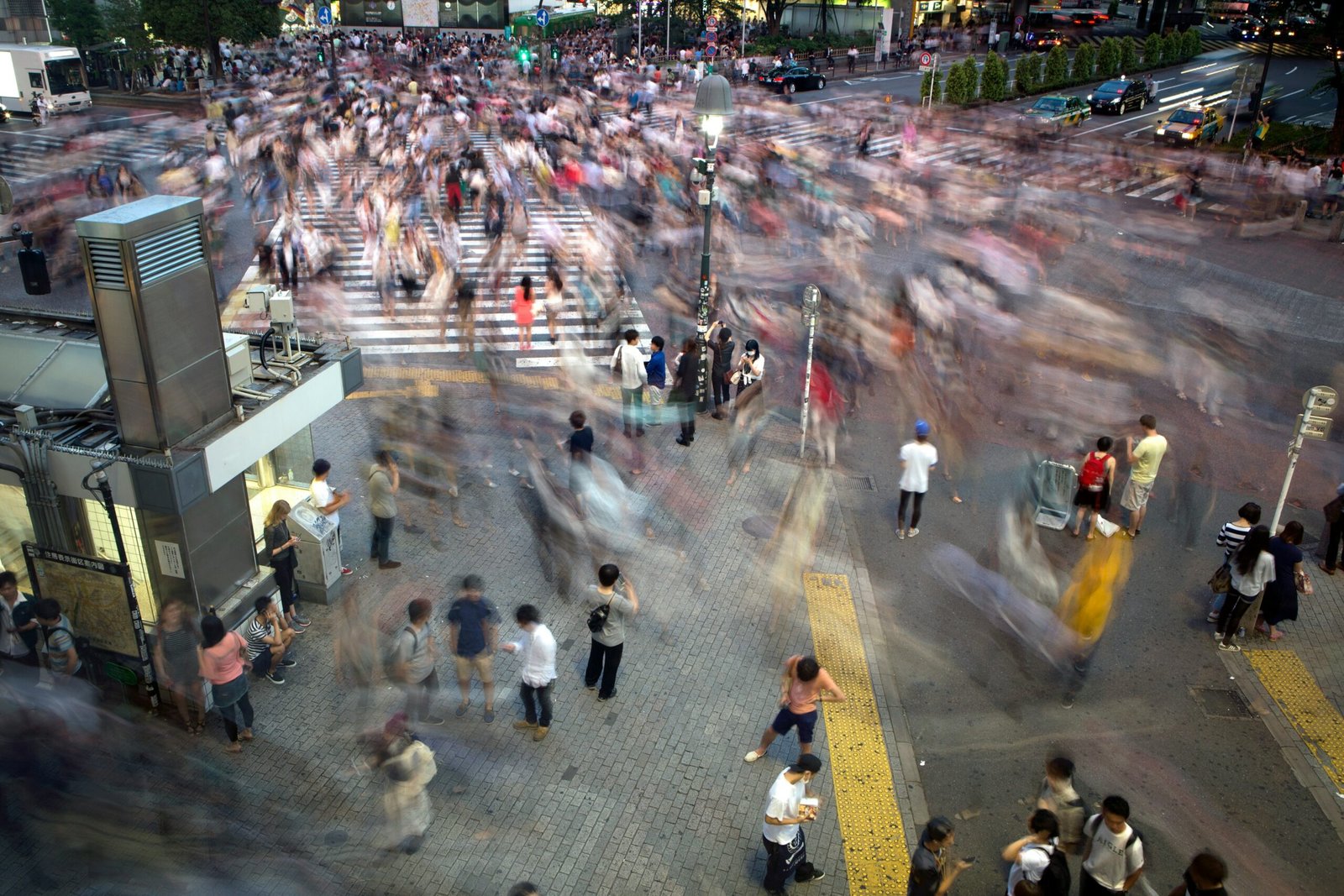 Crowd of people moving very quickly showing dynamic scene